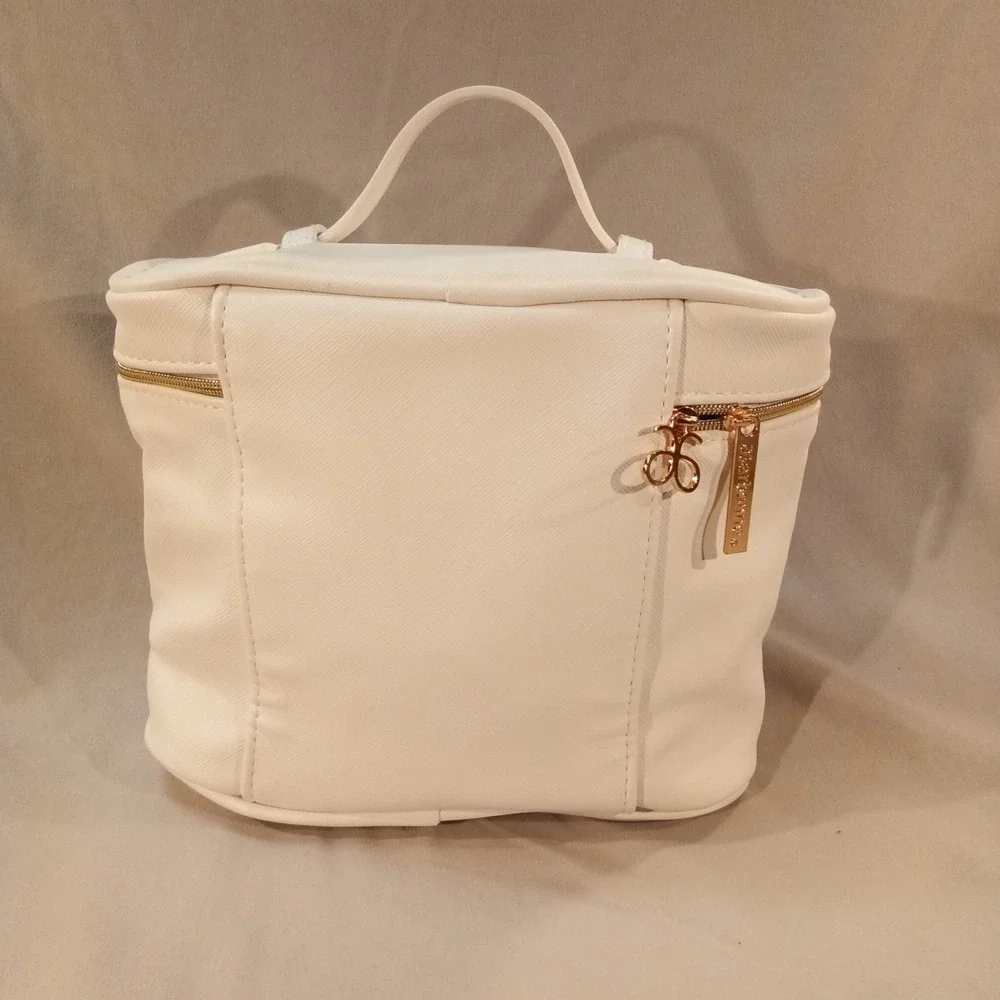 Arbonne White Cosmetic Travel Bag with Gold Hardware – Women's‎
